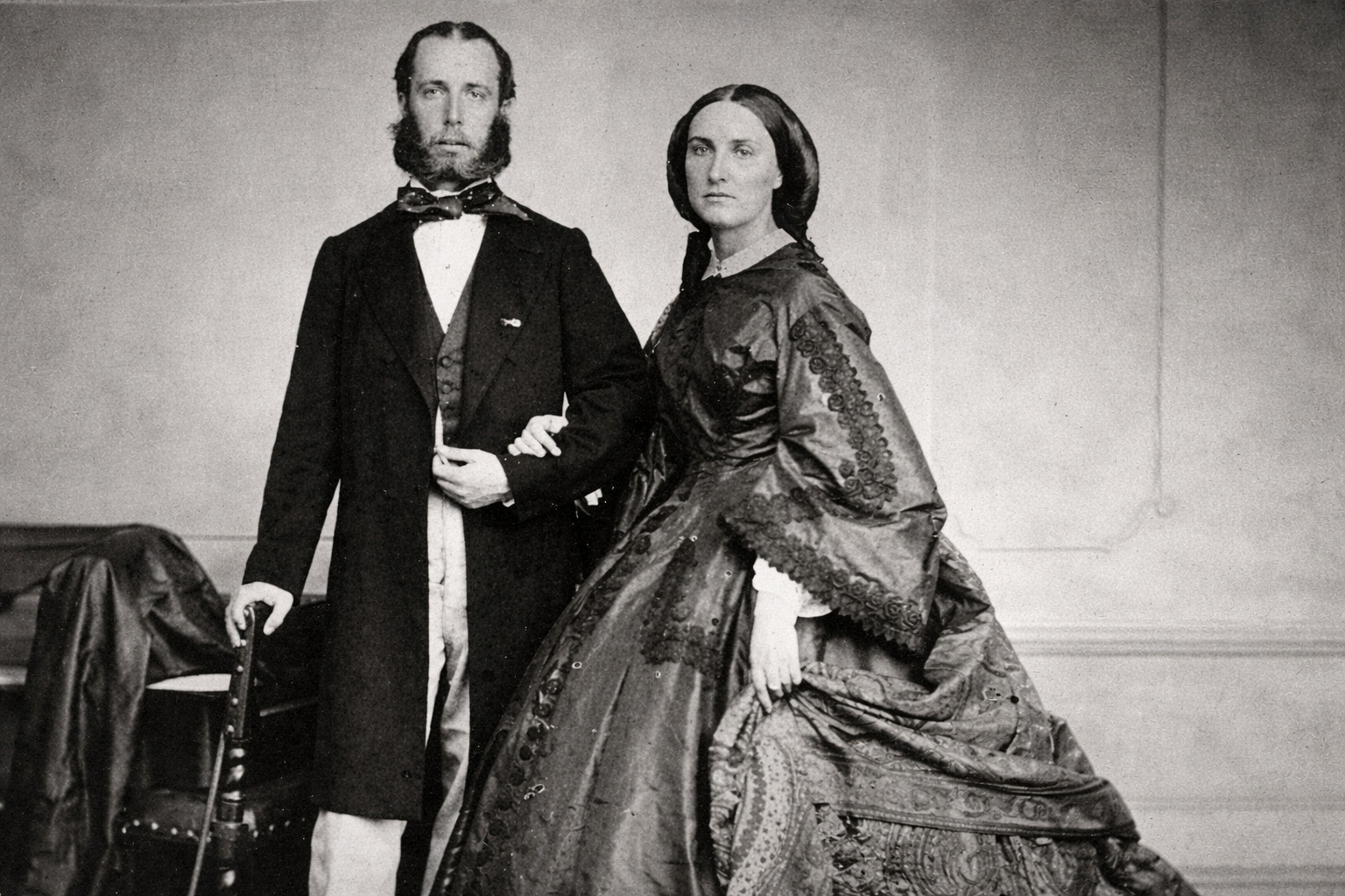 Fotografía histórica de Maximiliano de Austria y Carlota de Bélgica, emperador y emperatriz del Segundo Imperio Mexicano.
