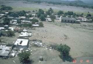 Depósitos de lodo y ruinas de Armero después de la tragedia de 1985