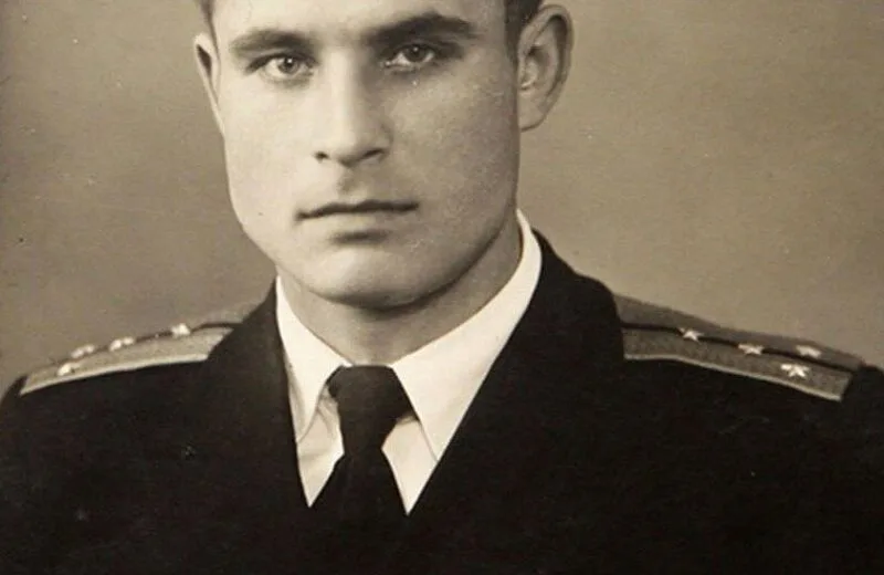 Retrato del oficial naval soviético Vasili Arkhipov