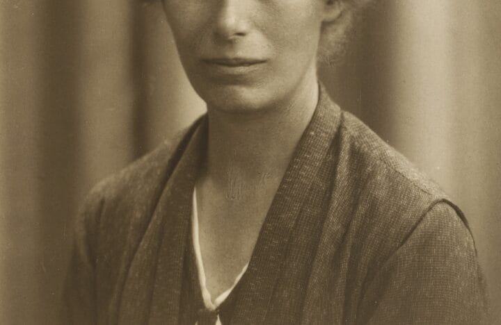 Retrato de la sismóloga danesa Inge Lehmann en 1932